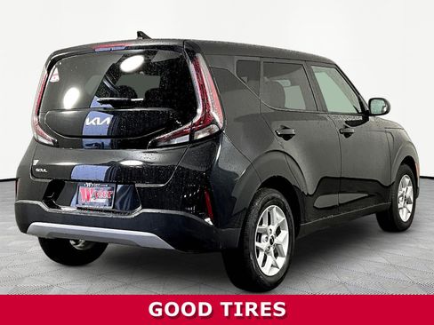 Used 2025 Kia Soul LX FWD image 6