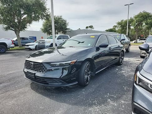 Used 2023 Honda Accord Sport image 10