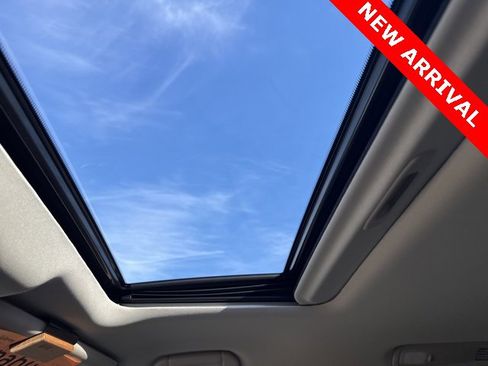 Used 2023 Nissan Armada Platinum w/ Captain's Chairs Package image 18