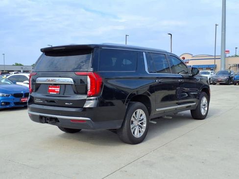 Used 2021 GMC Yukon XL SLT image 5