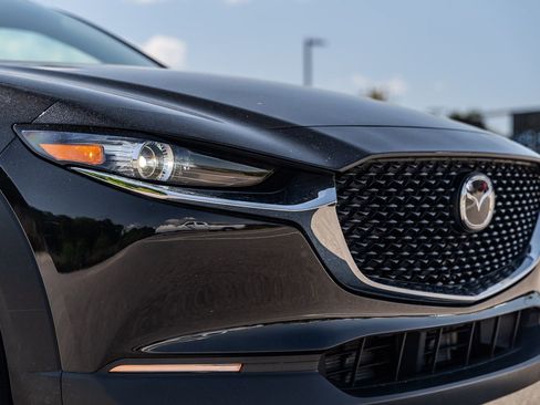 Used 2024 MAZDA CX-30 AWD 2.5 S w/ Select Sport Pkg image 9