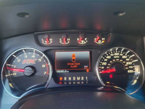 Used 2014 Ford F150 FX4 w/ Equipment Group 402A Luxury AWD/4WD image 10