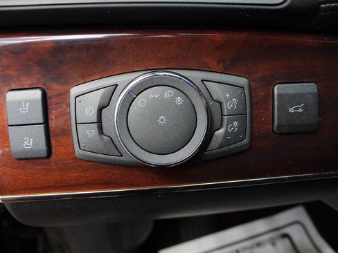 Used 2014 Lincoln MKX AWD w/ Equipment Group 102A image 14