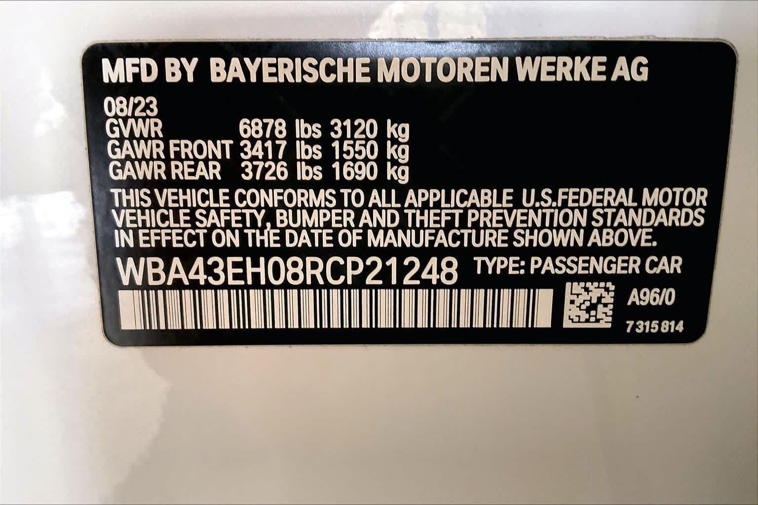 Used 2024 BMW 750e xDrive w/ Executive Package AWD/4WD image 32