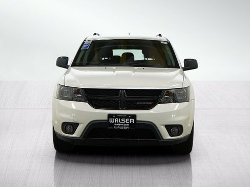 Used 2019 Dodge Journey SE w/ Blacktop Package FWD image 8
