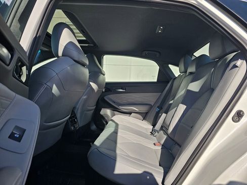 Used 2021 Toyota Avalon Limited w/ Advanced Safety Package image 13