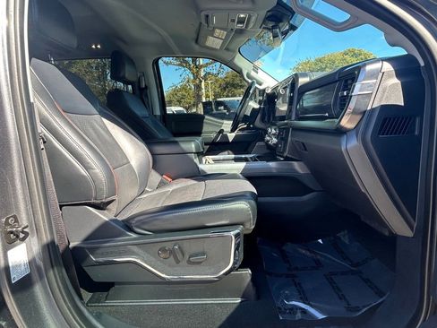 Used 2024 Ford F250 Lariat w/ Sport Appearance Package image 27