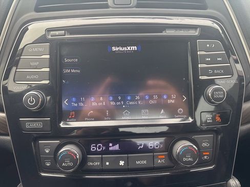 Used 2016 Nissan Maxima Platinum FWD image 15