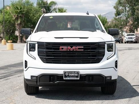 Used 2024 GMC Sierra 1500 Elevation image 34