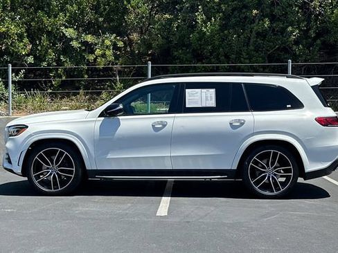 Used 2022 Mercedes-Benz GLS 450 4MATIC image 2