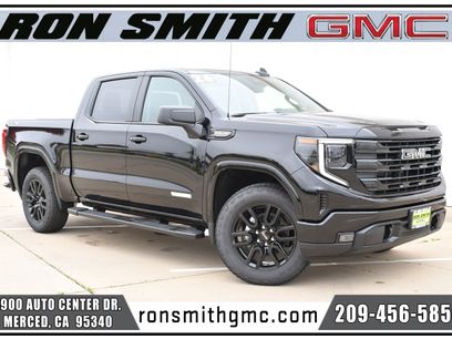 New 2026 GMC Sierra 1500 Elevation w/ LPO, Elevation Black Package