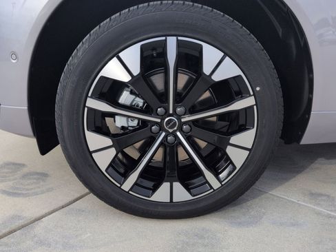 New 2026 Volvo XC60 B5 Plus w/ Protection Package Premier image 12