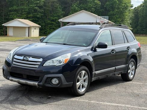 Used 2013 Subaru Outback 2.5i Limited w/ Moonroof Pkg AWD/4WD image 5