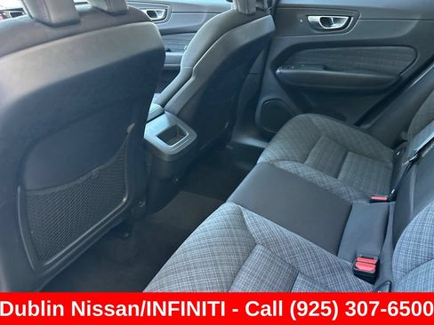 Used 2023 Volvo XC60 B5 Core w/ Protection Package Premier FWD image 15