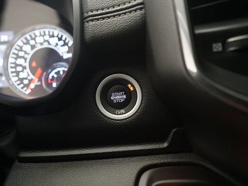 Used 2021 RAM 1500 Laramie w/ Sport Appearance Package AWD/4WD image 29