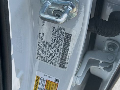Used 2023 Honda Accord EX-L image 37