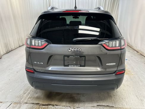 Used 2019 Jeep Cherokee Latitude Plus w/ Cold Weather Group image 7
