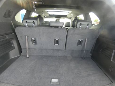 Certified 2025 GMC Acadia AT4 w/ Luxury Package AWD/4WD image 16