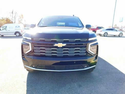 New 2025 Chevrolet Suburban High Country image 8