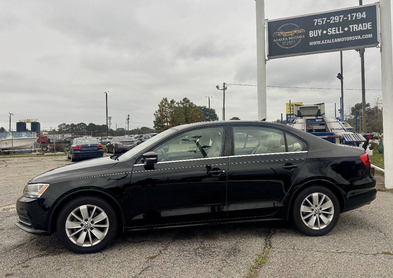 Used 2015 Volkswagen Jetta SE FWD image 2