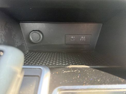 Used 2024 Nissan Pathfinder SV AWD/4WD image 23