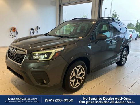 Used 2021 Subaru Forester Premium AWD/4WD image 9