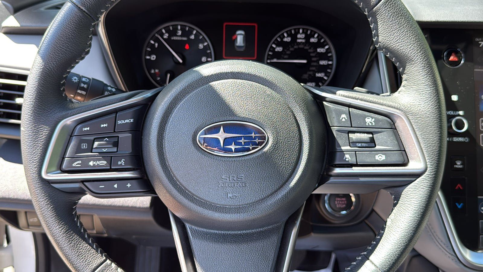 Used 2025 Subaru Outback Premium AWD/4WD image 13