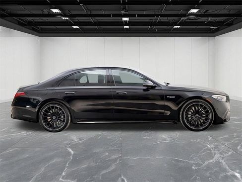 Used 2025 Mercedes-Benz S 63 AMG S image 16
