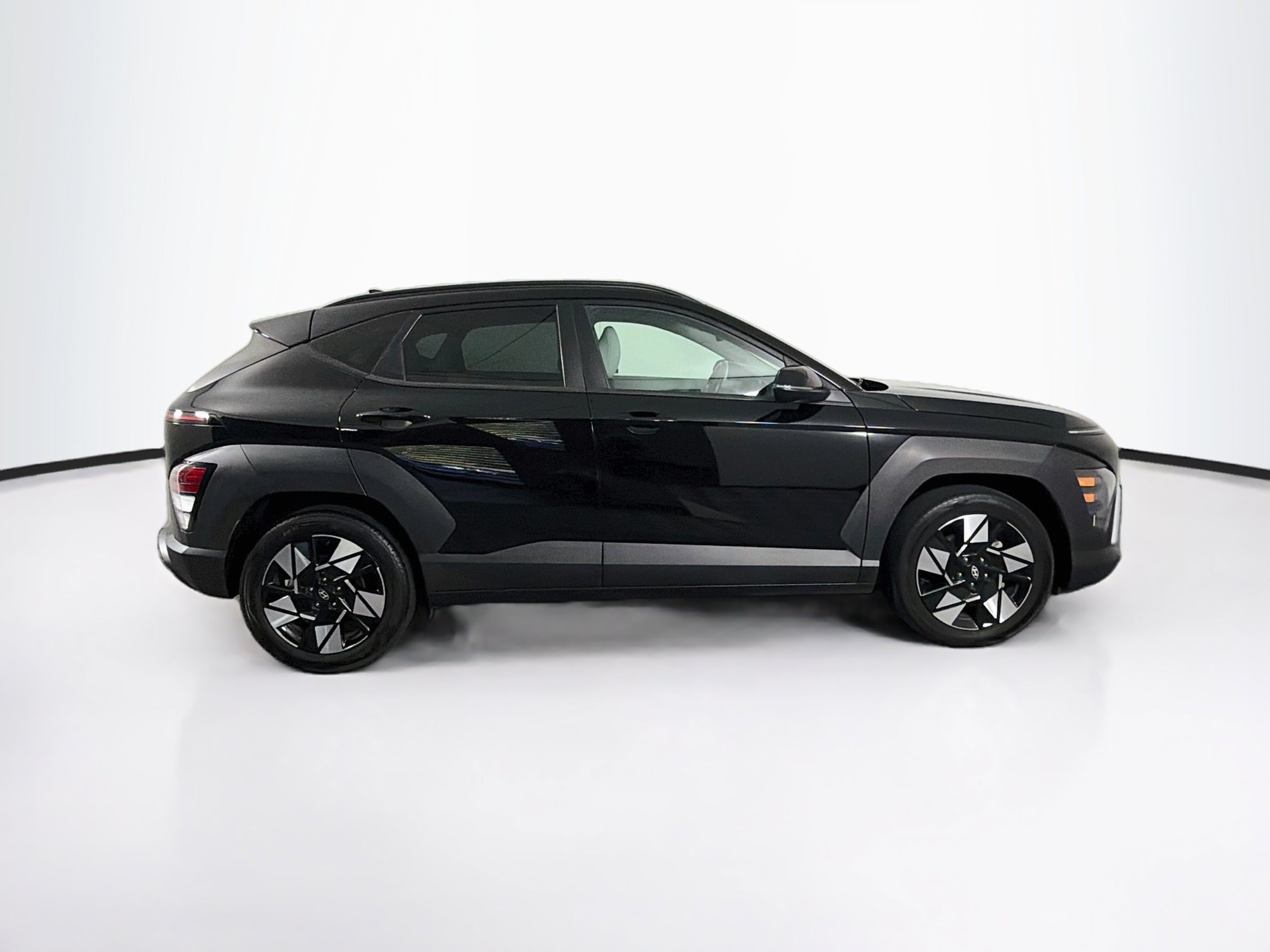 Used 2025 Hyundai Kona SEL FWD image 10