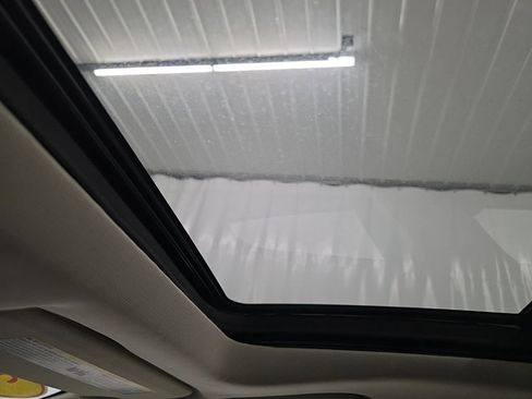 Used 2017 Buick LaCrosse Premium w/ Driver Confidence Package #2 image 21