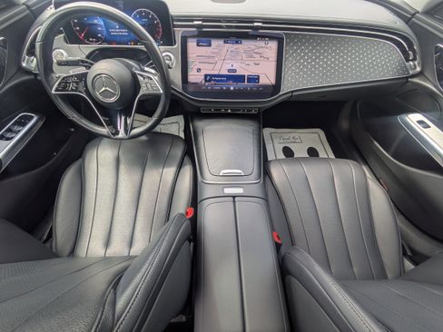 Certified 2025 Mercedes-Benz E 350 4MATIC Sedan image 13