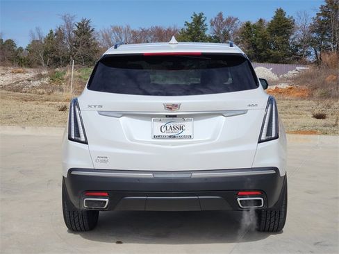 Used 2023 Cadillac XT5 Sportv w/ Technology Package image 7