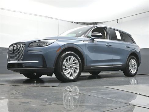 Used 2024 Lincoln Corsair FWD image 34