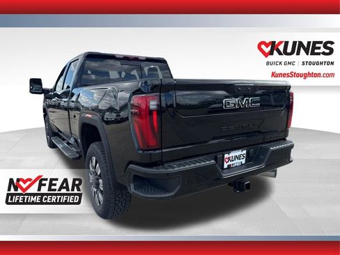 New 2026 GMC Sierra 2500 Denali w/ Technology Package AWD/4WD image 9