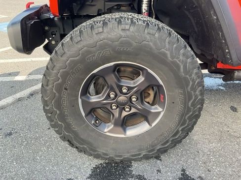 Used 2020 Jeep Gladiator Rubicon image 9