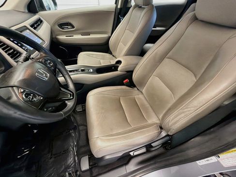 Used 2019 Honda HR-V EX-L image 11