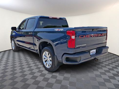 Used 2021 Chevrolet Silverado 1500 Custom w/ Safety Confidence Package AWD/4WD image 4