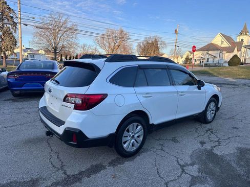 Used 2019 Subaru Outback 2.5i Premium w/ Popular Package #2 image 6