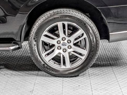 Used 2023 Ford Expedition Limited image 36