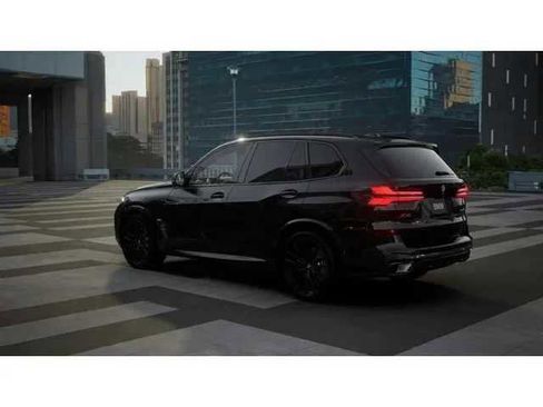 New 2026 BMW X5 sDrive40i w/ M Sport Package RWD image 2