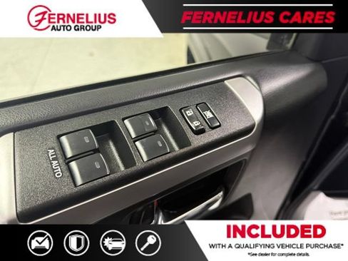 Used 2022 Toyota 4Runner SR5 Premium w/ Moonroof Package AWD/4WD image 32