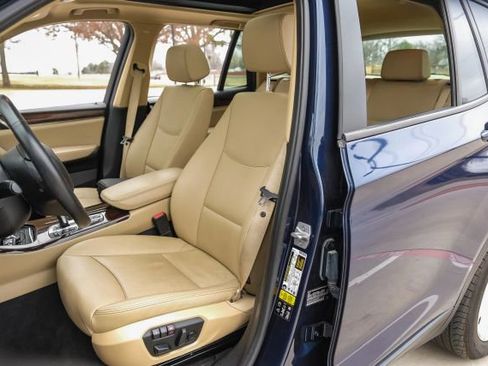 Used 2016 BMW X3 xDrive28i w/ Premium Package image 4