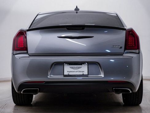 Used 2015 Chrysler 300 S image 8