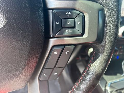 Used 2019 Ford F150 Lariat w/ Equipment Group 502A Luxury AWD/4WD image 32