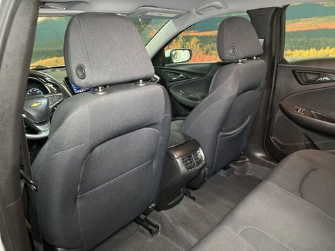 Used 2024 Chevrolet Malibu LT image 48