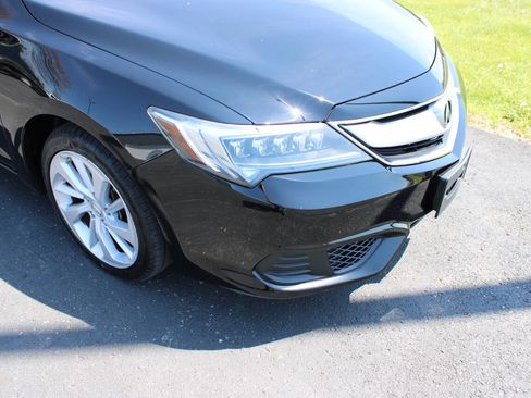 Used 2017 Acura ILX image 5