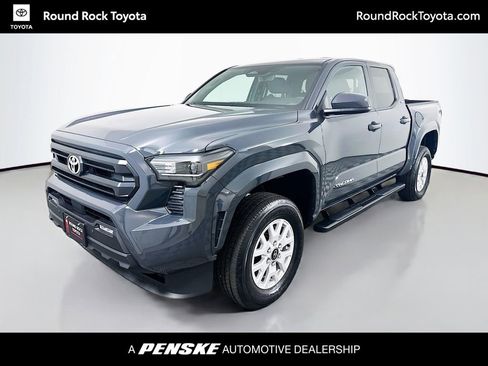 Used 2025 Toyota Tacoma SR5 image 1
