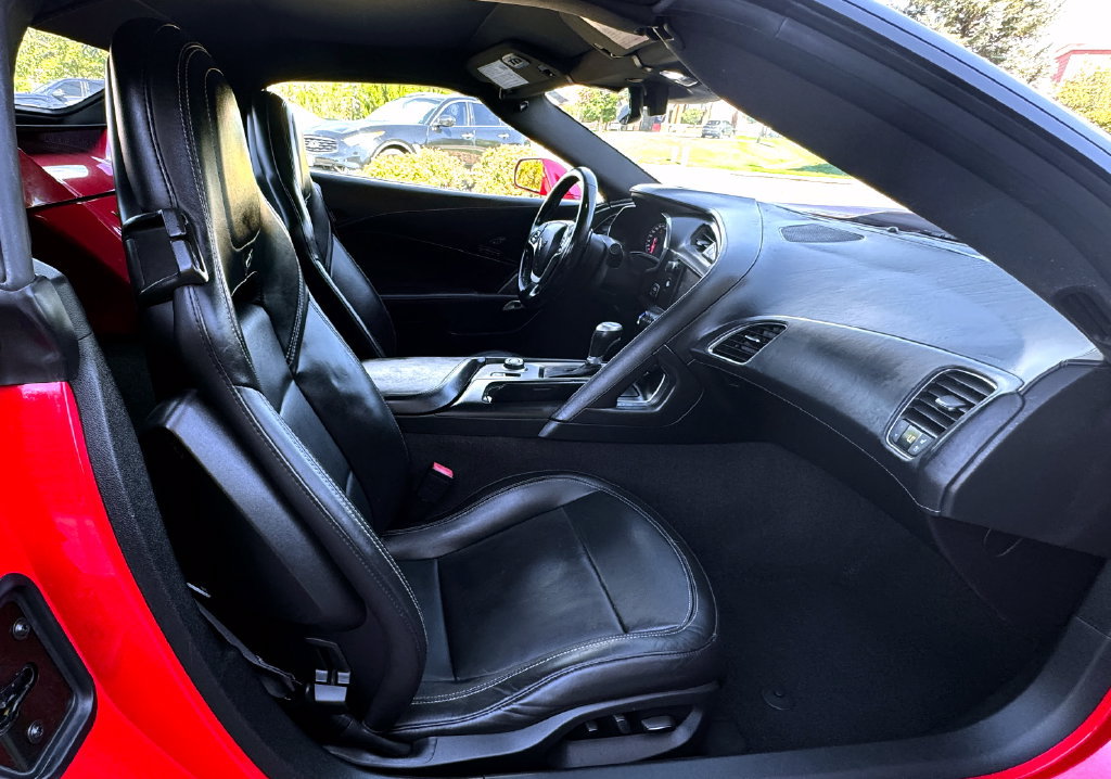 Used 2014 Chevrolet Corvette Stingray Convertible w/ 3LT Preferred Equipment Group RWD image 32