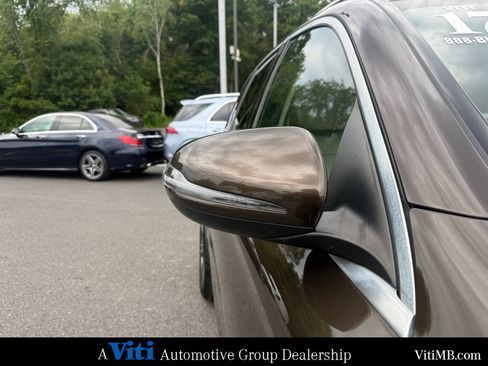 Used 2017 Mercedes-Benz GLC 300 4MATIC image 10
