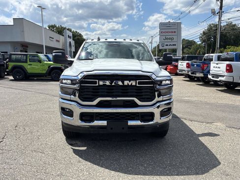 Used 2025 RAM 2500 Tradesman AWD/4WD image 2